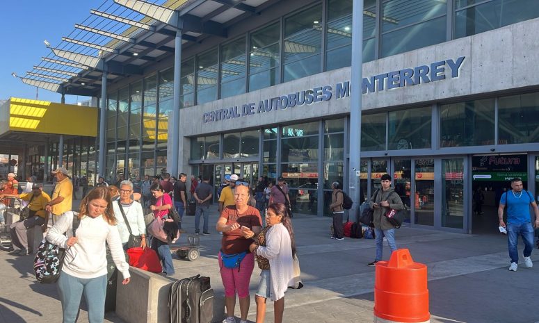 Es Central de Autobuses punto de encuentro de vacacionistas en Semana Santa
