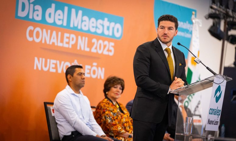 Reconoce Samuel García a docentes de CONALEP Nuevo León