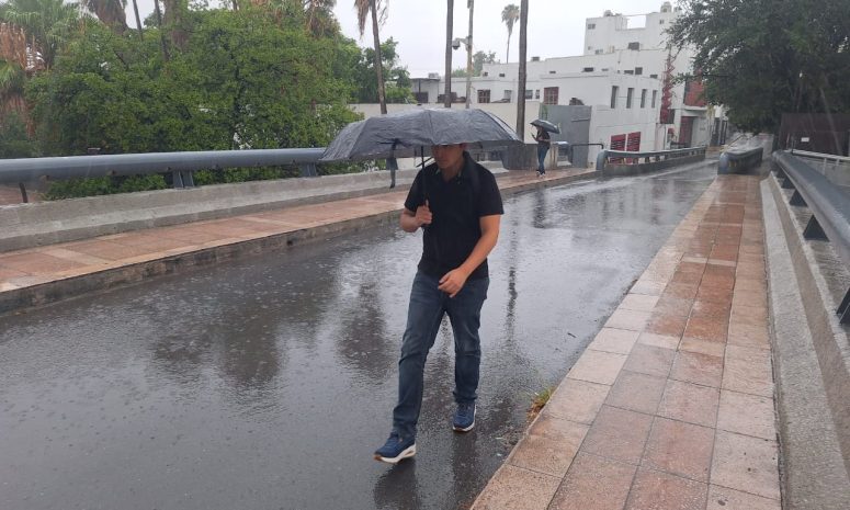 Continúan lluvias moderadas a fuertes en el área metropolitana