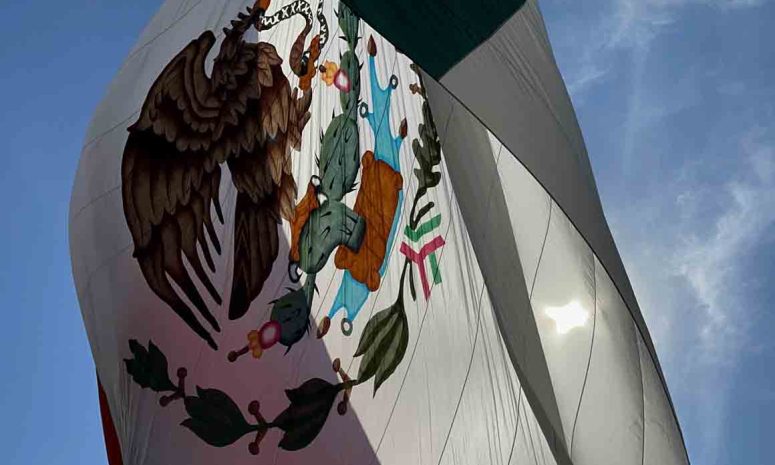 Evacúa México de Irán a 18 connacionales y familiares