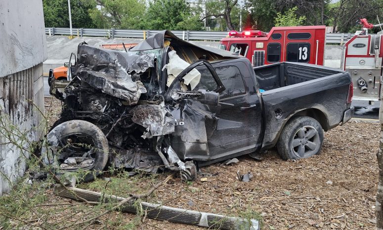 Choca contra muro y muere prensado en Morones Prieto, Guadalupe