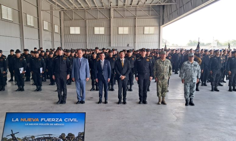 Reconoce Samuel García labor de Fuerza Civil con entrega de Méritos Policiales