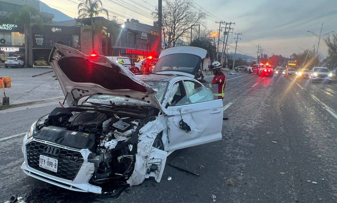 Accidente carretero deja una persona sin vida y 2 lesionados en ...