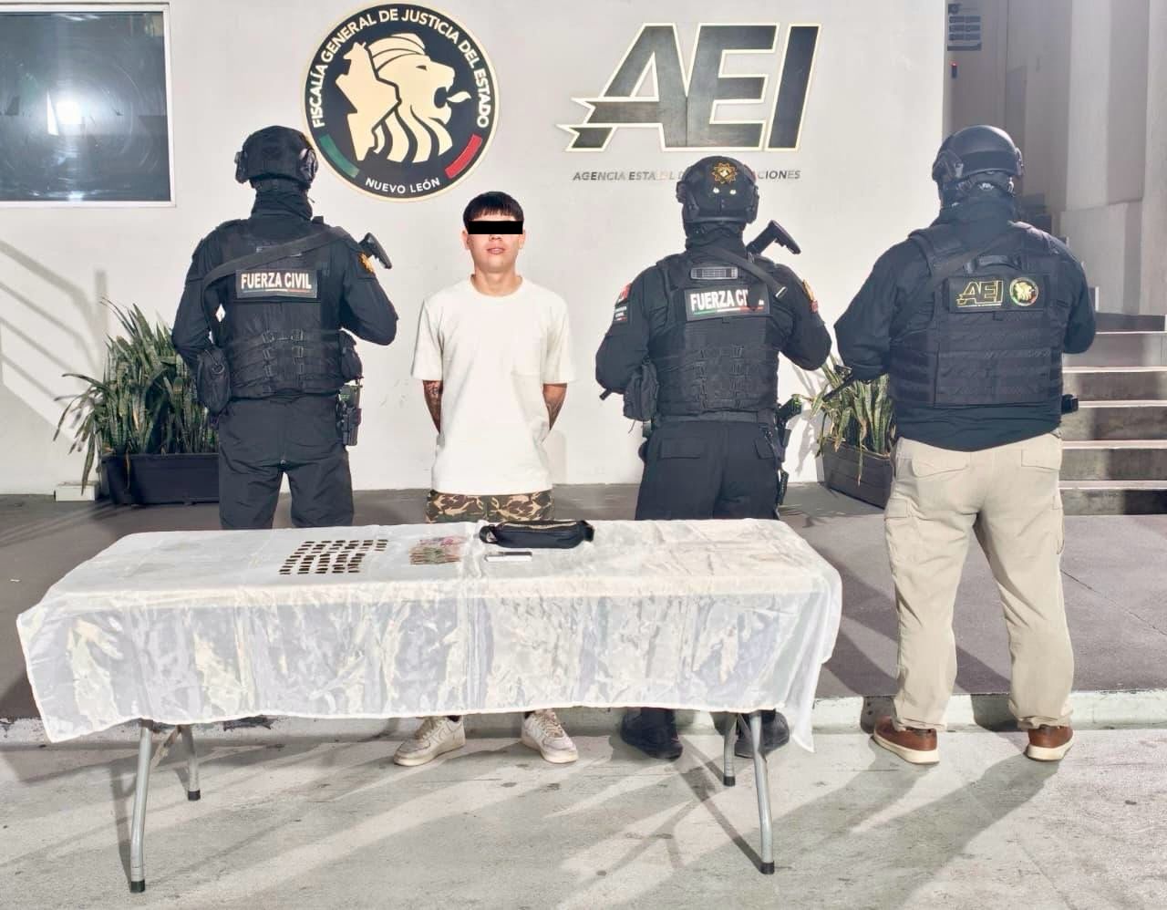 Detienen a joven y a menor con droga tras persecución en Monterrey ...